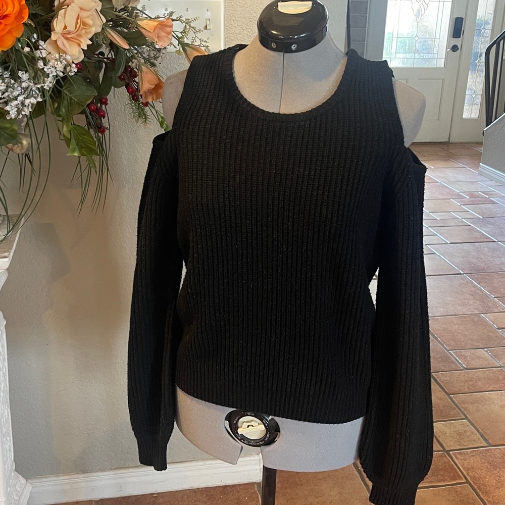 Philosophy Black Cold shoulder Knitwear XS